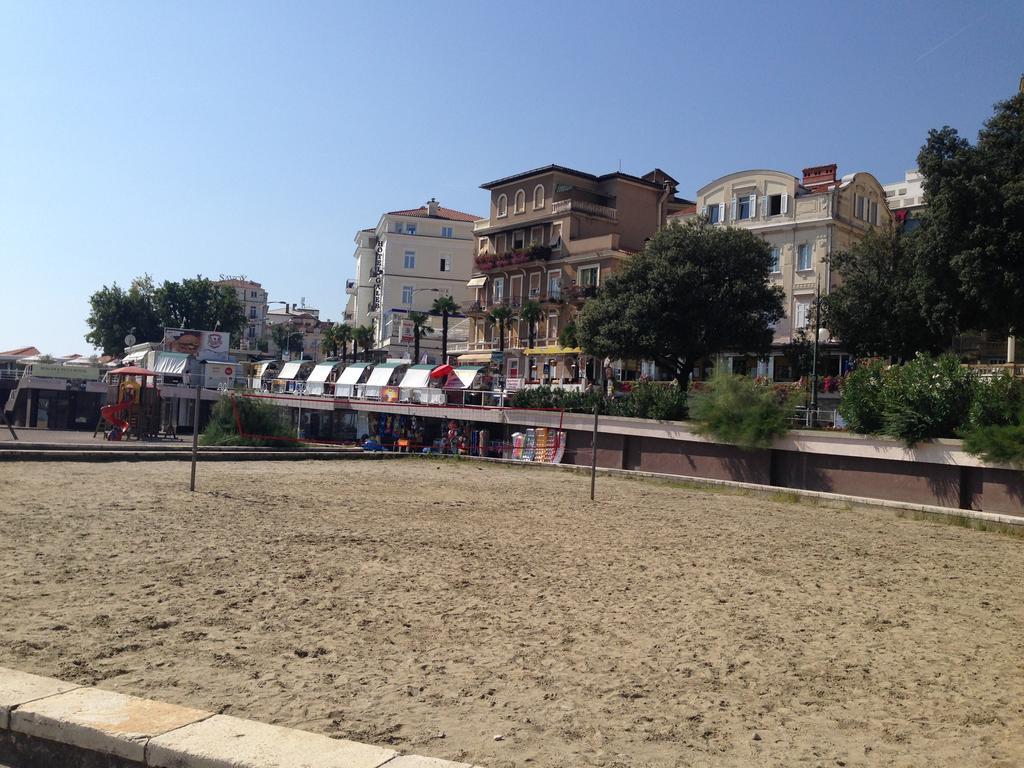 Opatija Central Studio Apartment Exteriör bild