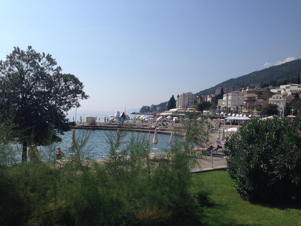 Opatija Central Studio Apartment Exteriör bild